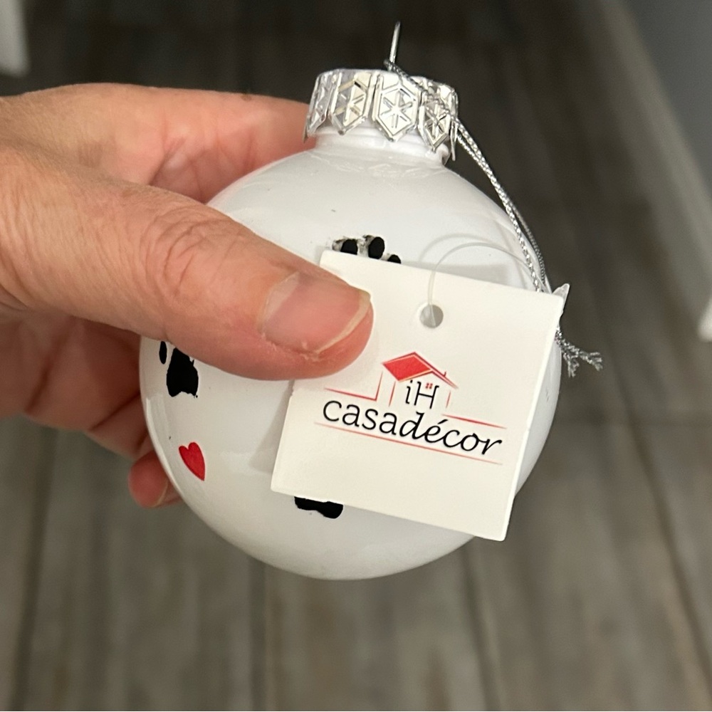 Six Paw Print and Heart Holiday Ornaments from Casadécor - Picture 5 of 8